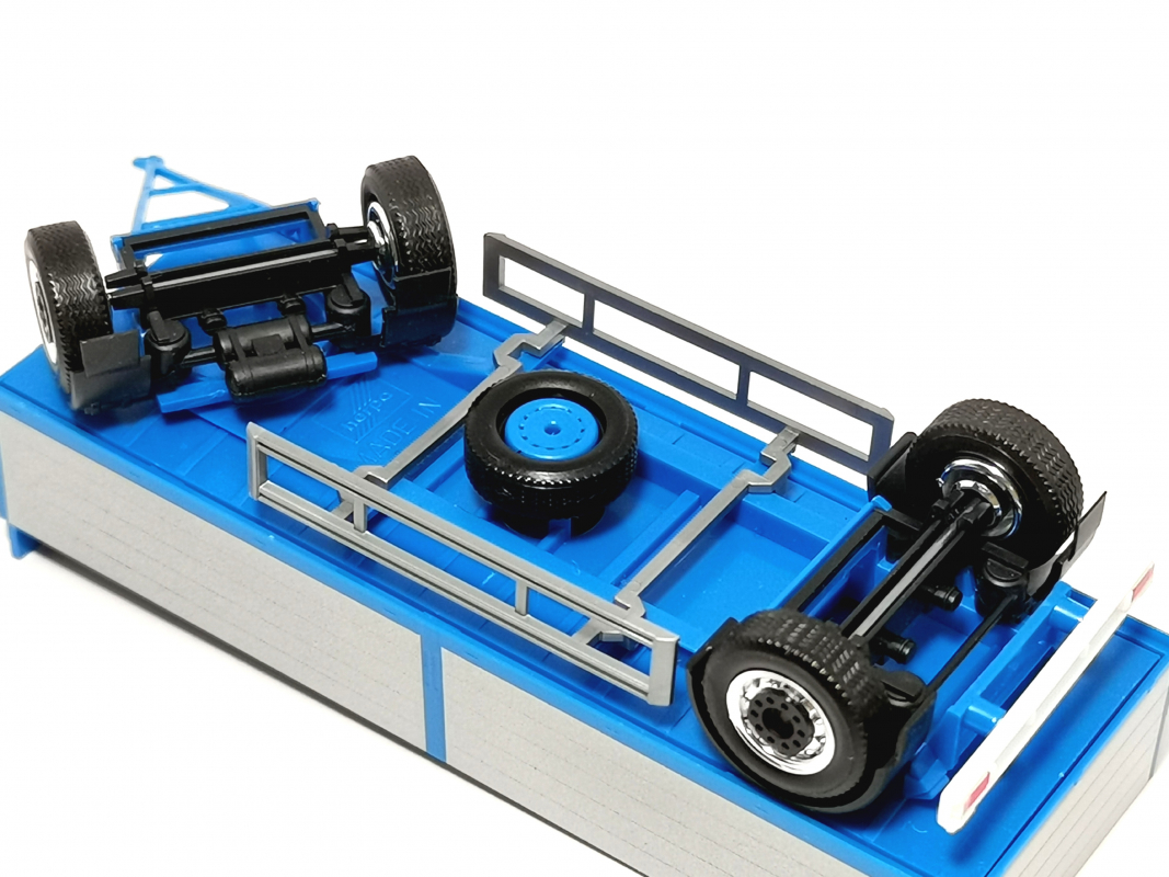 2x Breitreifenradsatz für Anhänger/Auflieger 2-T, chrom Herpa C354