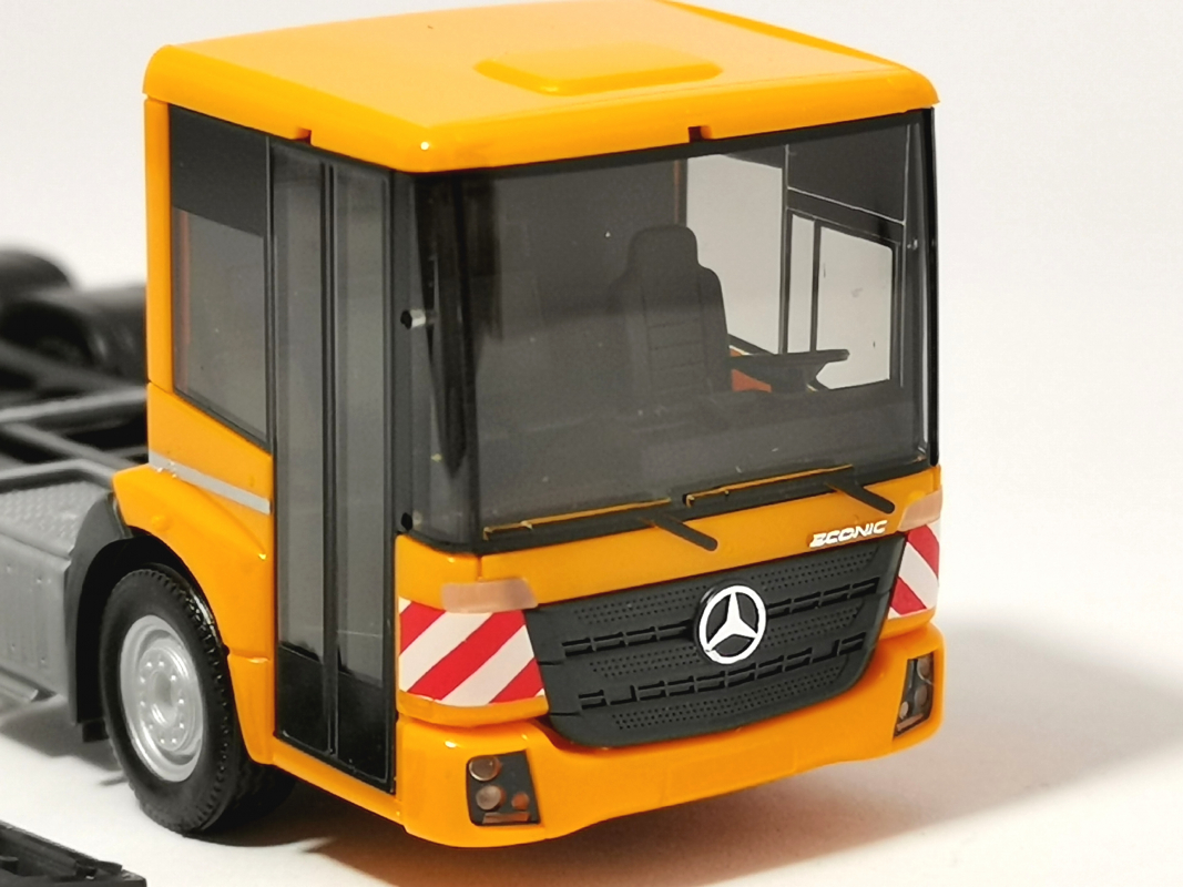 Mercedes-Benz Econic 3a Lkw (kurz), kommunalorange Herpa
