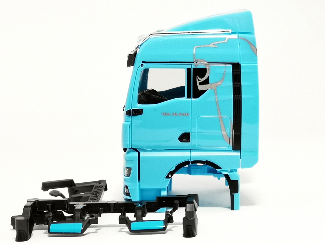 Fahrerhaus MAN TGX GM "lion" hellblau Herpa 066