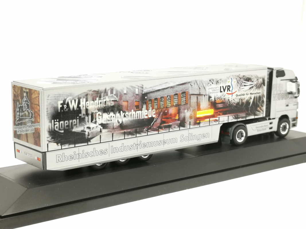 Mercedes-Benz Actros L Koffer Sattelzug "Industriemuseum Solingen" Herpa 2002 PC