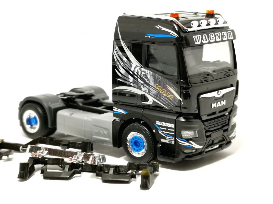 MAN TGX GM Zugmaschine "Wagner Mitteleschenbach" Herpa