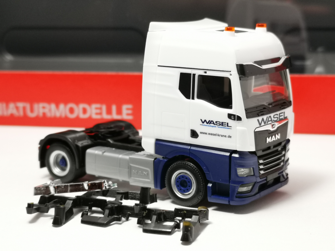 MAN TGX GX Zugmaschine "Wasel" Herpa