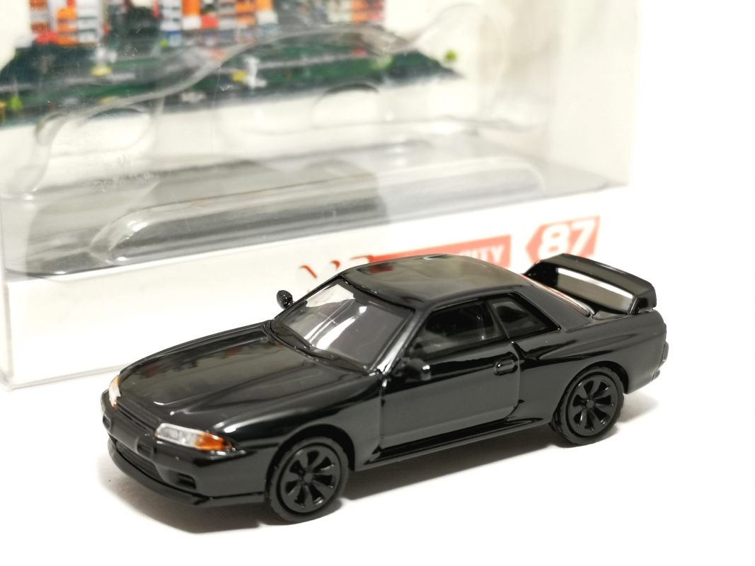 110974 MicroCity: Nissan Skyline GTR32, schwarz