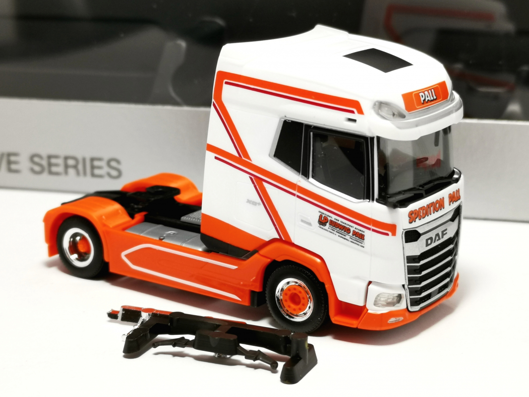 DAF XG+ Zugmaschine "Ludwig Pall" Herpa
