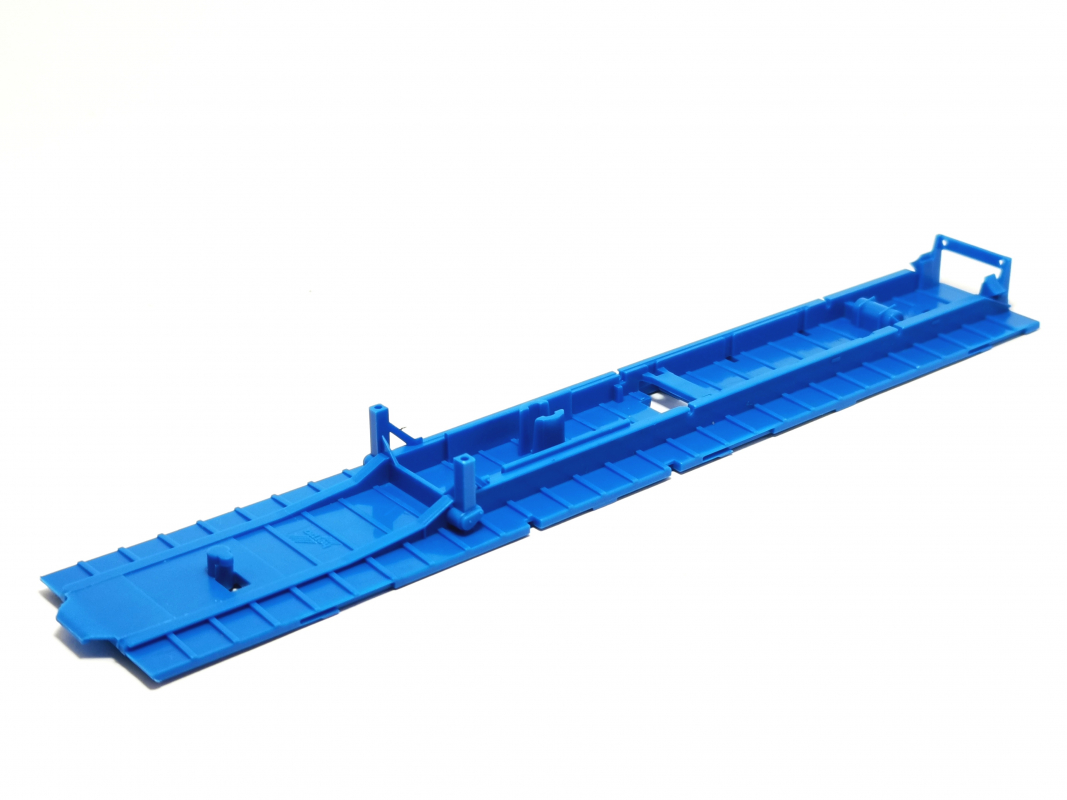Auflieger Unterbau Palettenkasten, himmelblau Herpa C633
