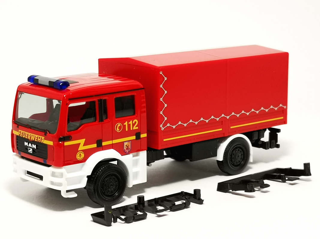 098984 MAN TGA M Mehrzweckgerätewagen (MzKW) "Feuerwehr Hamburg" Herpa