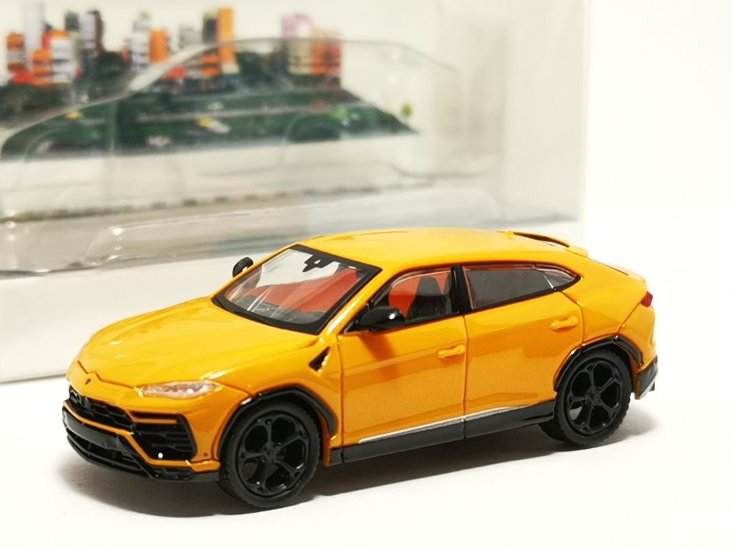 111117 MicroCity: Lamborghini Urus, orange