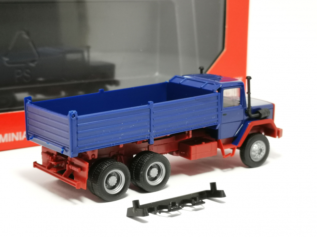 320276-002 Herpa Basic: Iveco Hauber Kipp-LKW 3achs Herpa