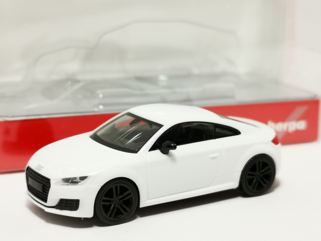 028356-003 Audi TT Coupé, ibisweiß Herpa
